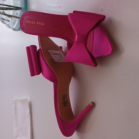Pink Heels - Picture 2 of 2